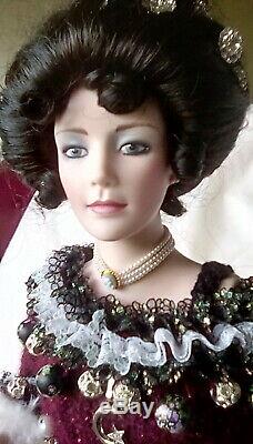 Franklin Mint Gibson Girl Boudoir Doll 23 inches high (approx)