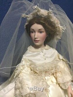 Franklin Mint Heirloom Collection Queen Victoria Albert Bride porcelain Doll