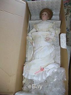 Franklin Mint Heirloom Gibson Girl Bride Porcelain Doll VINTAGE