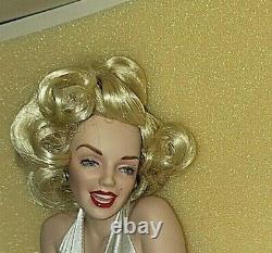 Franklin Mint Heirloom NIB 17 Porcelain Doll, Marilyn Monroe Seven Year Itch