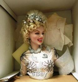 Franklin Mint Heirloom NIB 22 Porcelain Doll, Marilyn Monroe No Business