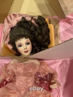 Franklin Mint Heirloom Peony Maryse Nicole Doll Withstand & tag