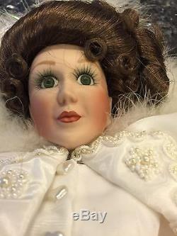 Franklin Mint Heirloom Porcelain Doll Maryse Nicole Charmin' Crystal 1991