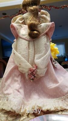 Franklin Mint Heirloom Porcelain Gibson Girl Tea at the Ritz Doll + 2 plates