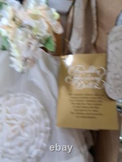 Franklin Mint Heirloom Porcelain Jackie Kennedy In Bridal Wedding Dress W Closet