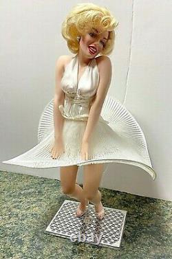 Franklin Mint Heirloom Porcelain Marilyn Monroe Seven Year Itch Doll