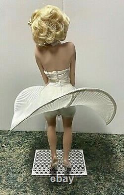 Franklin Mint Heirloom Porcelain Marilyn Monroe Seven Year Itch Doll