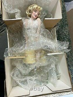 Franklin Mint Heirloom Porcelain Marilyn Monroe Seven Year Itch Doll