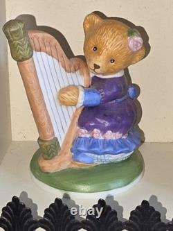 Franklin Mint Hotel Teddington Bear Display With 25 Bears Complete Set