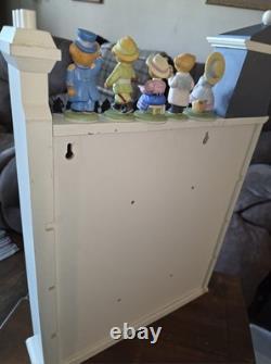 Franklin Mint Hotel Teddington Bear Display With 25 Bears Complete Set