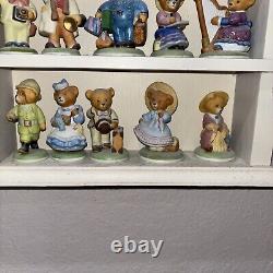 Franklin Mint Hotel Teddington Bear Display with 25 Bears (Complete Set) LikeNew
