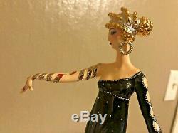 Franklin Mint House Of Erte Pearls And Rubies No. 1713 Porcelain Figure 10'