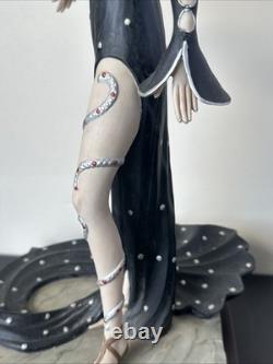 Franklin Mint House of Erte Pearls & Rubies Painted Porcelain Figurine 6/190
