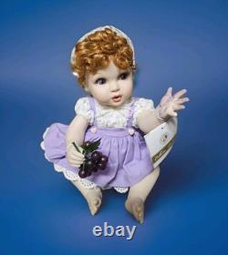 Franklin Mint? I LOVE LUCY Portrait Baby Doll ITALIAN MOVIE Porcelain GRAPES