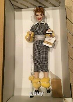 Franklin Mint I LOVE LUCY Vitameatavegamin 18 Inch Porcelain Doll NIB