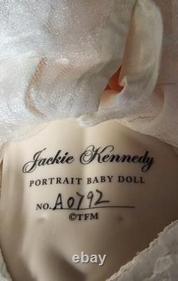 Franklin Mint? JACQUELINE KENNEDY Portrait Baby Doll JACKIE ONASSIS Porcelain