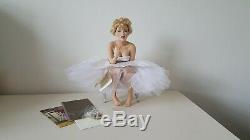 Franklin Mint LOVE, MARILYN Monroe Doll with seat & paperwork