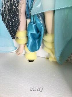 Franklin Mint Lady Of the Lake Camelot Porcelain Doll Excalibur Sword Stand Box