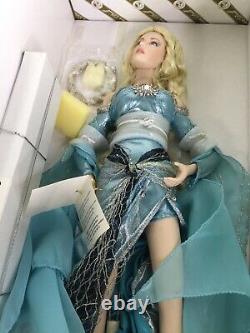 Franklin Mint Lady Of the Lake Camelot Porcelain Doll Excalibur Sword Stand Box