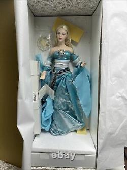 Franklin Mint Lady of the Lake Porcelain Doll Camelot Series Open Box