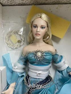 Franklin Mint Lady of the Lake Porcelain Doll Camelot Series Open Box