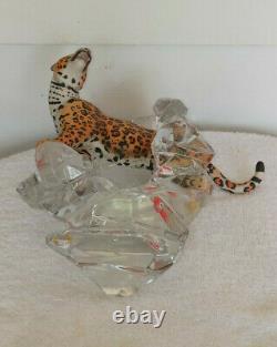 Franklin Mint Leopard Porcelain Sculpture on Lead Crystal Base