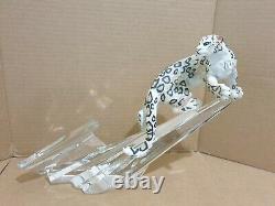 Franklin Mint Majestic Snow Leopard Figurine on Lead Crystal Mountainside