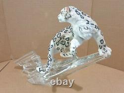 Franklin Mint Majestic Snow Leopard Figurine on Lead Crystal Mountainside