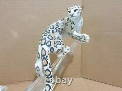 Franklin Mint Majestic Snow Leopard Figurine on Lead Crystal Mountainside