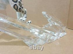 Franklin Mint Majestic Snow Leopard Figurine on Lead Crystal Mountainside