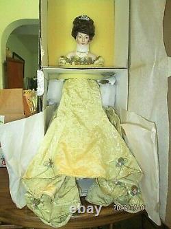 Franklin Mint Margaret Gibson Girl Presentation To The Queen NRFB Rare