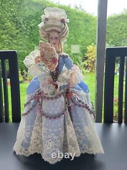 Franklin Mint Marie Antoinette Doll with fan Queen of France Porcelain Heirloom