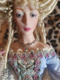 Franklin Mint Marie Antoinette Doll with fan Queen of France Porcelain Heirloom