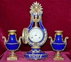 Franklin Mint Marie Antoinette Porcelain Gilt Brass Clock & Urn Garnitures