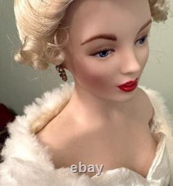 Franklin Mint Marilyn Monroe All About Eve 19 Porcelain Doll White Fur withBox