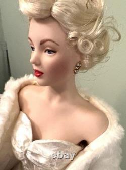 Franklin Mint Marilyn Monroe All About Eve 19 Porcelain Doll White Fur withBox