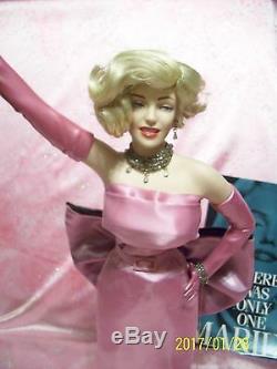 Franklin Mint Marilyn Monroe Diamonds Blondes Porcelain Doll ORIG STAND & PAPERS
