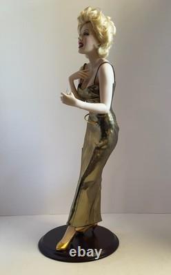 Franklin Mint Marilyn Monroe Gold Dress Porcelain Doll with Stand & Perfume Bottle Franklin Mint Marilyn Monroe Gold Dress Porcelain Doll with Stand & Perfume Bottle