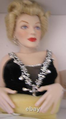 Franklin Mint Marilyn Monroe Leaning on Mantle fireplace Doll Figure NEW IN BOX