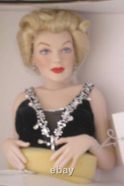 Franklin Mint Marilyn Monroe Leaning on Mantle fireplace Doll Figure NEW IN BOX