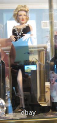 Franklin Mint Marilyn Monroe Leaning on Mantle fireplace Doll Figure NEW IN BOX