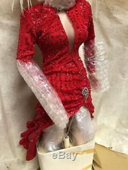 Franklin Mint Marilyn Monroe Porcelain Doll Red DressGentlemen Prefer Blondes