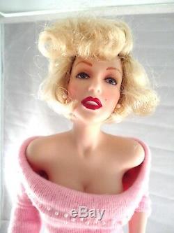 Franklin Mint Marilyn Monroe Porcelain Doll Sweater Girl In Box