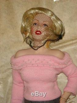 Franklin Mint Marilyn Monroe Porcelain Doll Sweater Girl New
