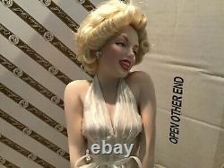 Franklin Mint Marilyn Monroe Porcelain Doll The Seven Year Itch NICE