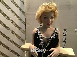 Franklin Mint Marilyn Monroe Porcelain Portrait Doll Irresistible Marilyn NICE