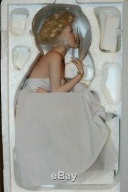 Franklin Mint Marilyn Monroe Porcelain Portrait Doll Love, Marilyn New