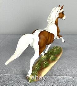 Franklin Mint Misty of Chincoteague Pinto Horse Statue by Pamela Du Boulay
