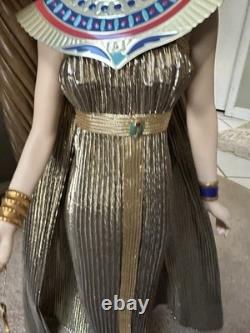 Franklin Mint Nefertiti Egyptian Queen Porcelain Figure Statue Doll with Ankh RARE
