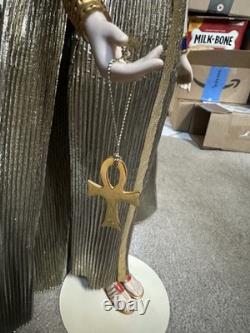 Franklin Mint Nefertiti Egyptian Queen Porcelain Figure Statue Doll with Ankh RARE